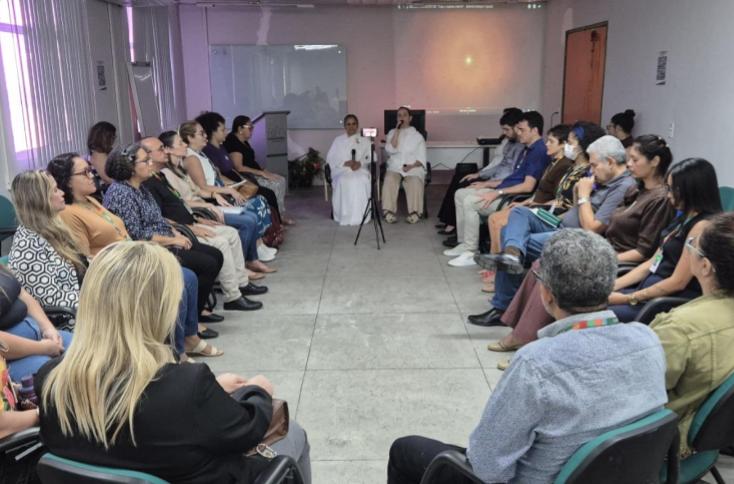 EGPCE promove palestra internacional sobre saúde mental e qualidade de vida